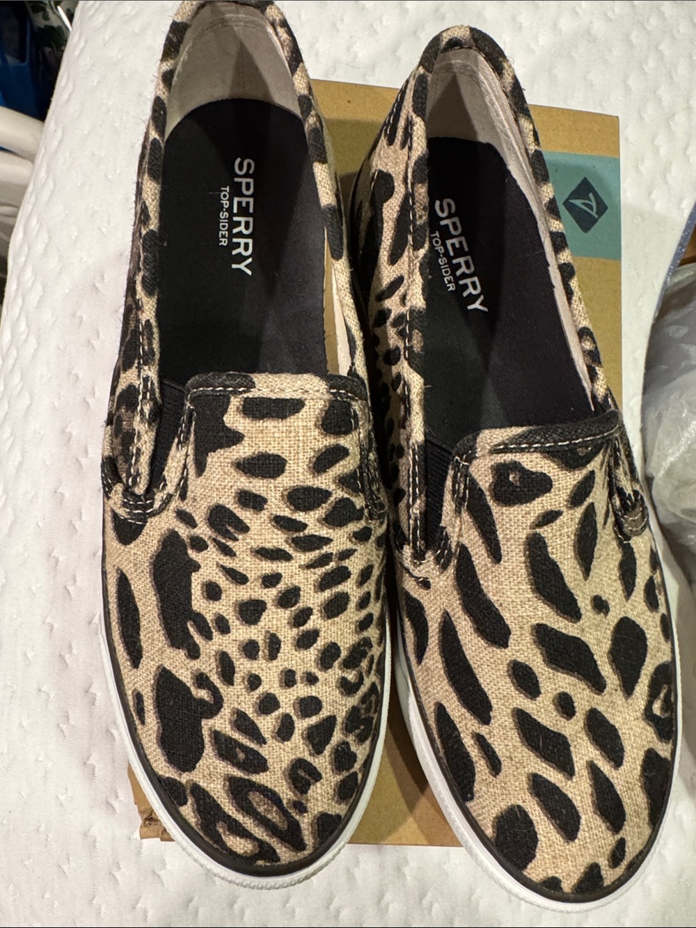 Sperry Seaside Animal Tan Leopard Sneakers 6 1/2 M